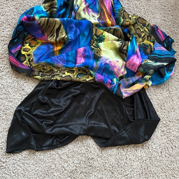 La Femme Maxi Silk Multicolor Backless Sequin Gown Dress Size 6 - Picture 14 of 16